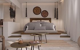 F Fine Suites - Adults Only